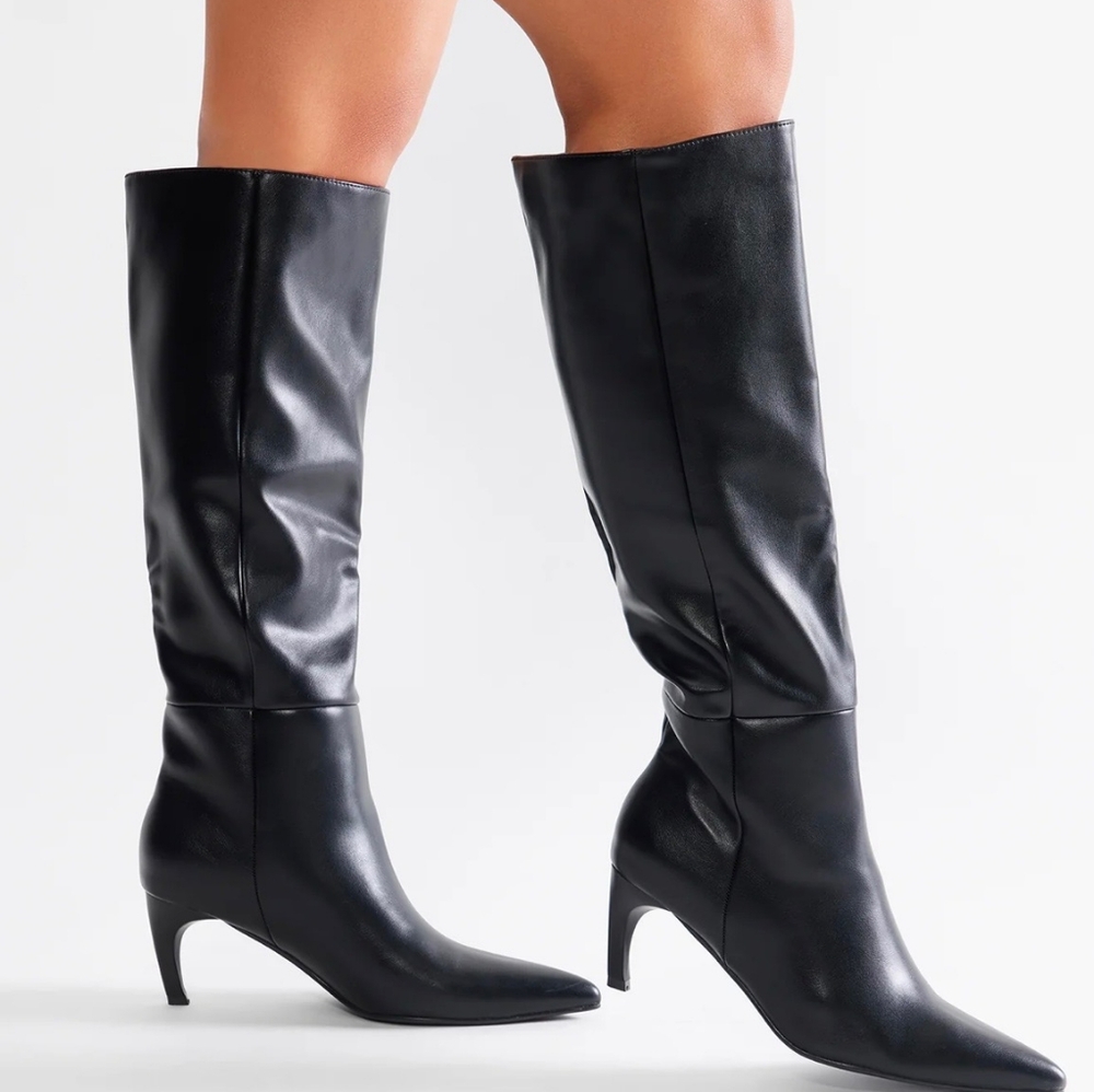 Black Knee-High Leather Boots